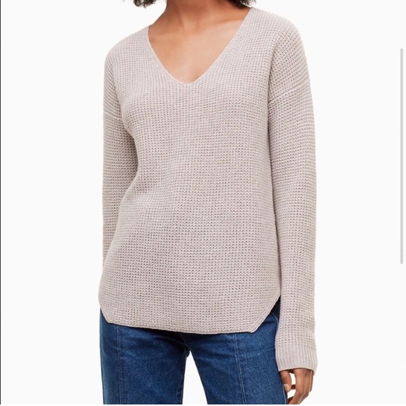 WILFRED FREE (ARITZIA) - Women’s - Long Sleeve V-Neck Wolter Sweater - Large - Picture 1 of 7